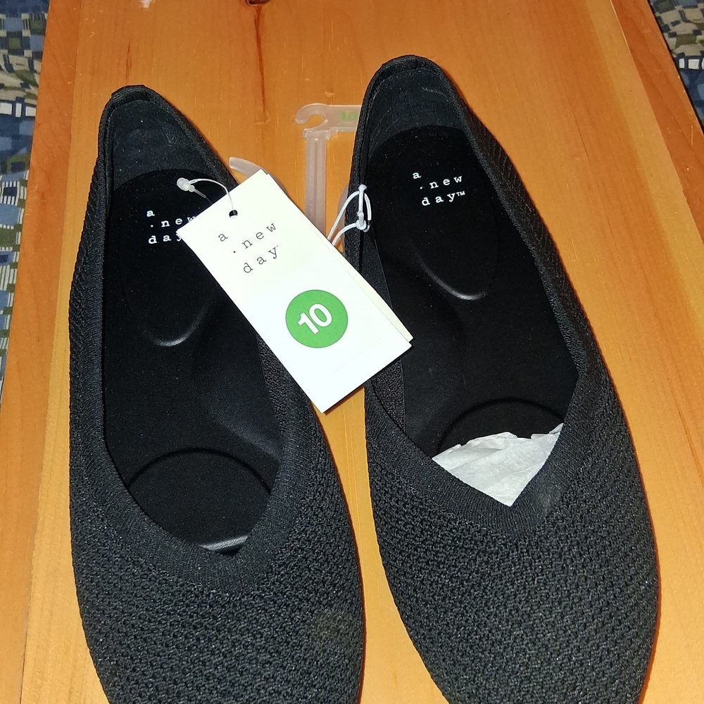 a new day Black Flats